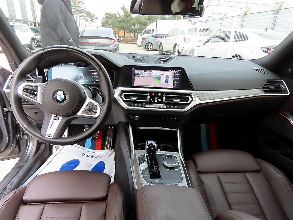 BMW 3시리즈(7세대) 330e M 스포츠 팩 - 이미지 6