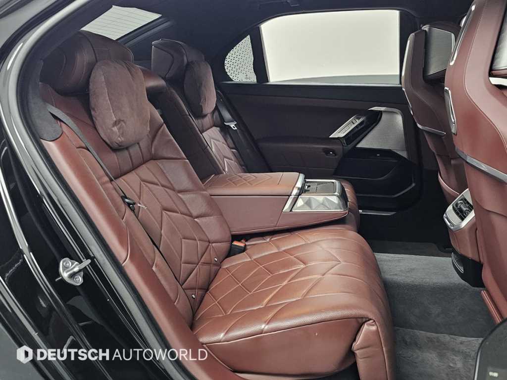 BMW 7시리즈(7세대) 740i sDrive DPE - 이미지 17