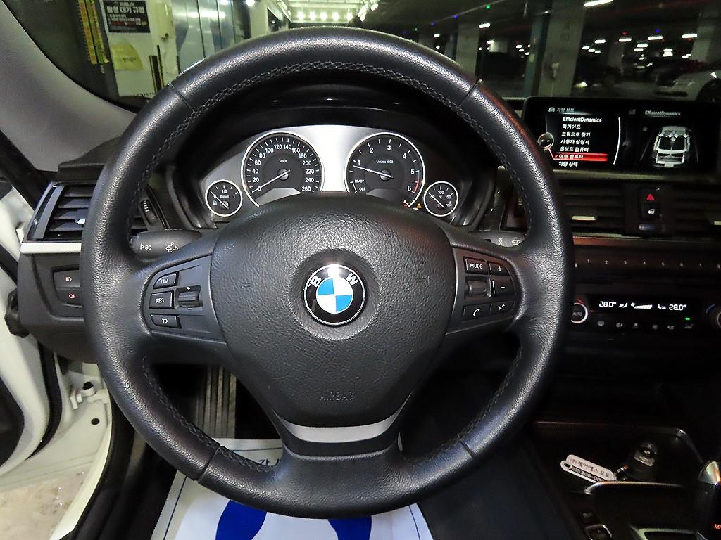 BMW 그란투리스모(GT) 3시리즈 GT 320d xDrive - 이미지 17