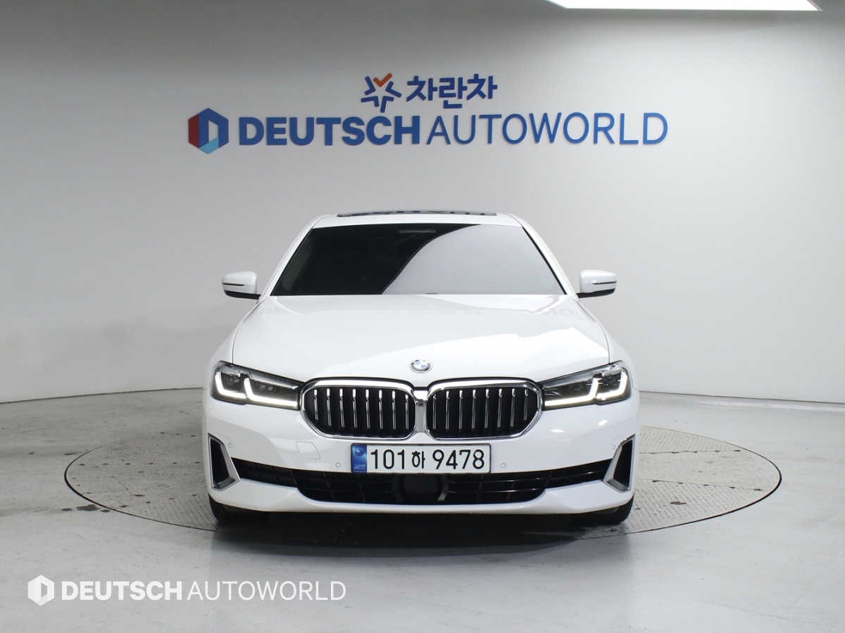 BMW 5시리즈(7세대) 523d 럭셔리 - 이미지 6