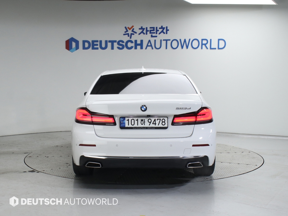 BMW 5시리즈(7세대) 523d 럭셔리 - 이미지 8