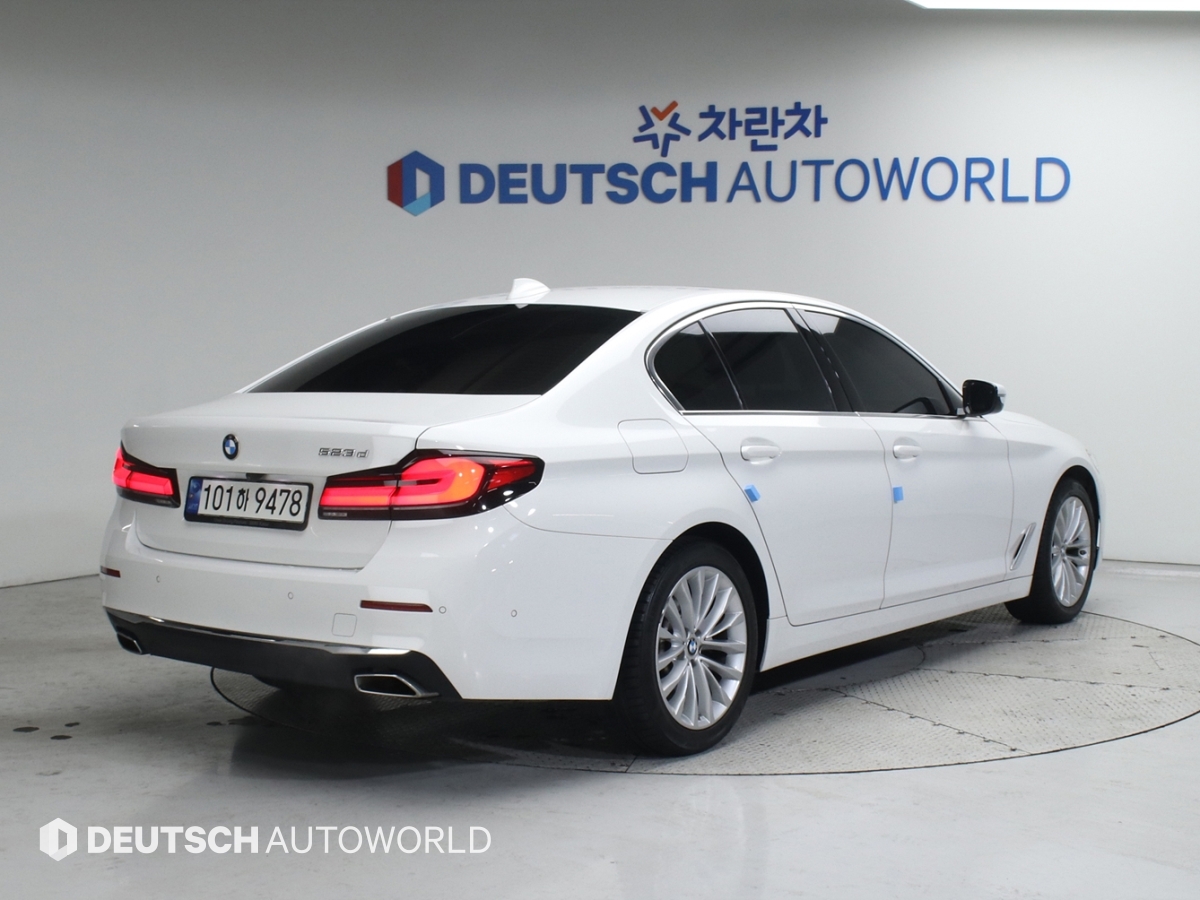 BMW 5시리즈(7세대) 523d 럭셔리 - 이미지 18