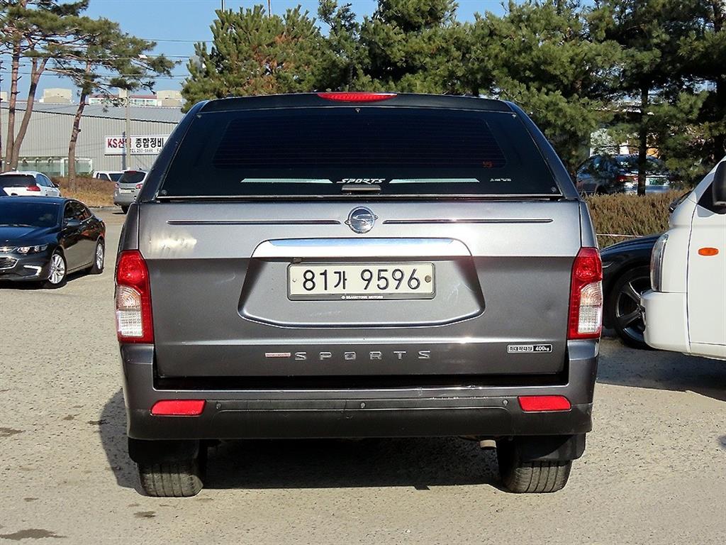 KG모빌리티(쌍용) 코란도 스포츠 CX7 4WD 익스트림 - 이미지 11