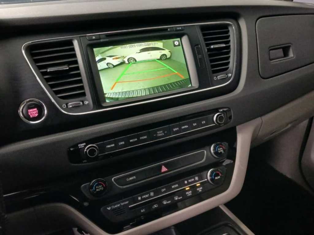 기아 올 뉴카니발 9인승 디젤 럭셔리