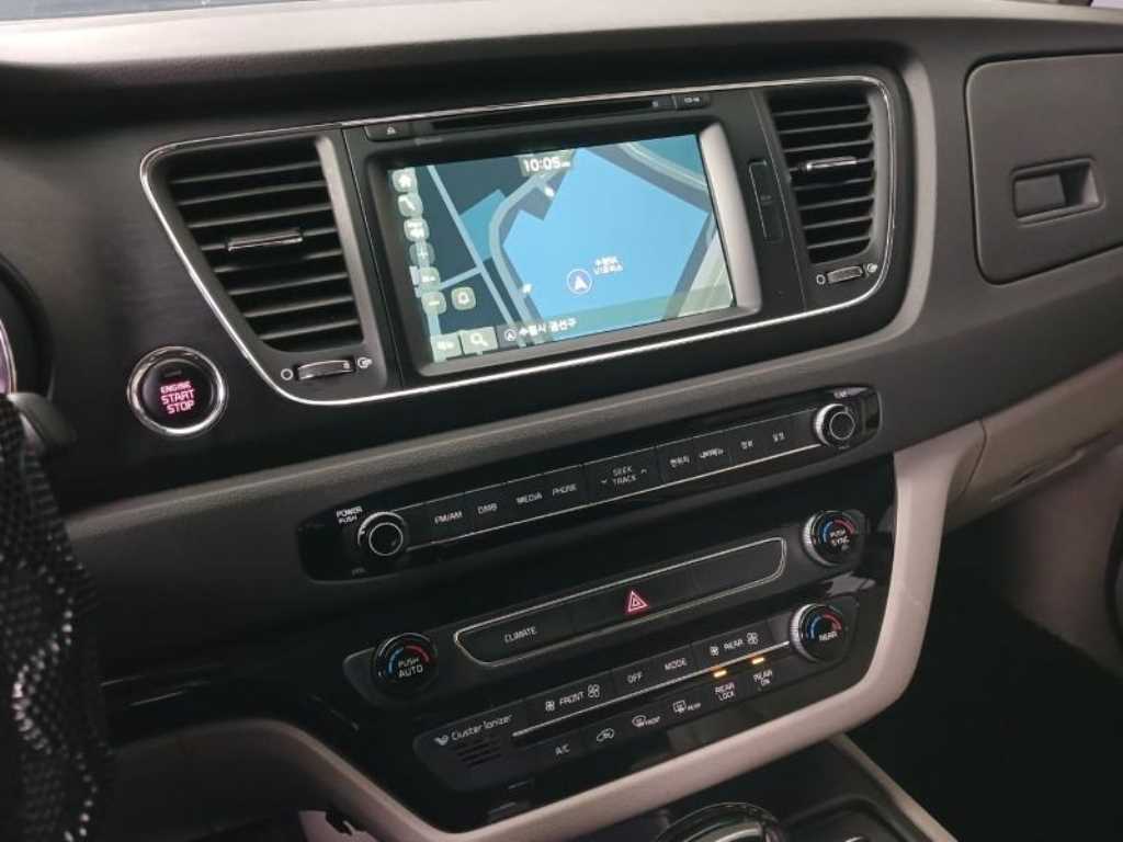 기아 올 뉴카니발 9인승 디젤 럭셔리 - 이미지 4