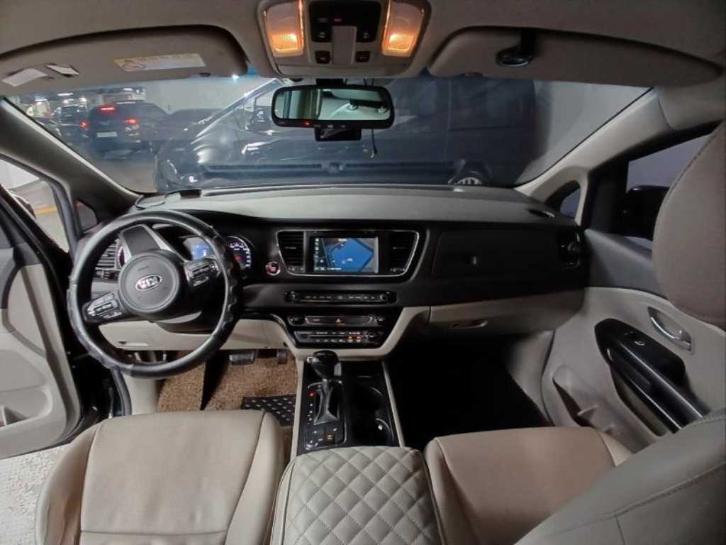 기아 올 뉴카니발 9인승 디젤 럭셔리 - 이미지 9