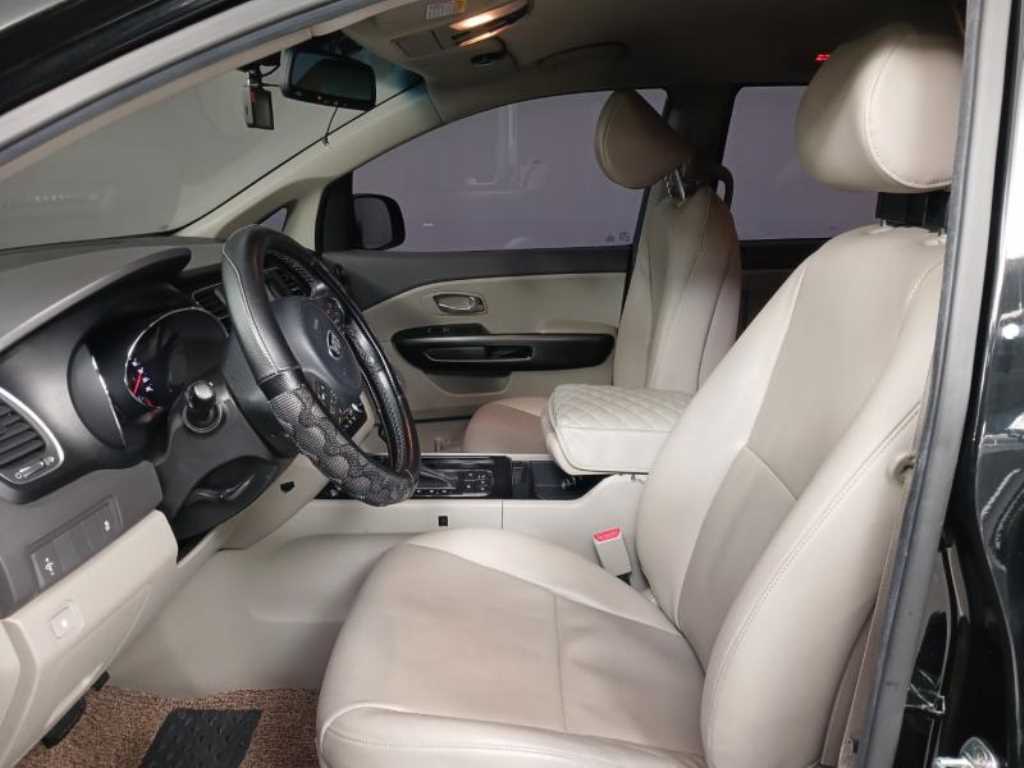 기아 올 뉴카니발 9인승 디젤 럭셔리 - 이미지 15