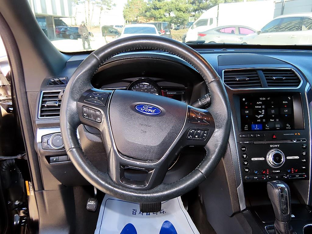 포드 익스플로러(5세대) 2.3 AWD 리미티드 - 이미지 18