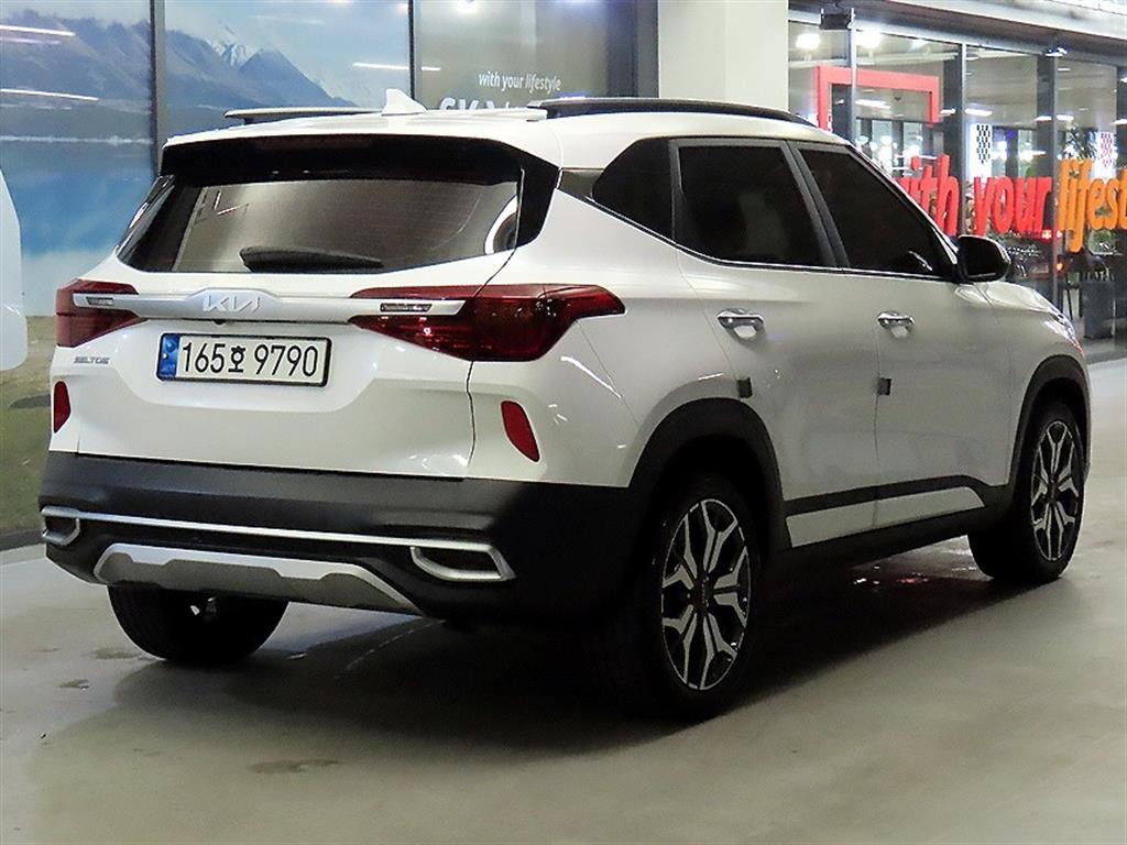 기아 셀토스 1.6 가솔린 2WD 시그니처 - 이미지 8