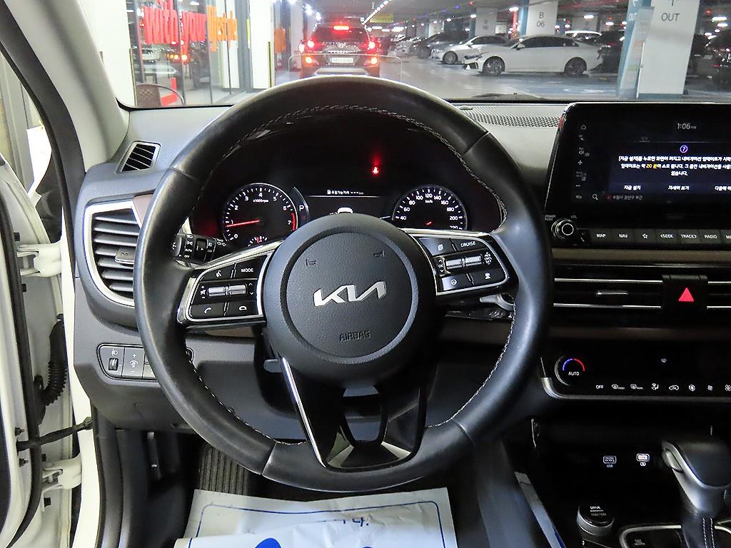 기아 셀토스 1.6 가솔린 2WD 시그니처 - 이미지 11
