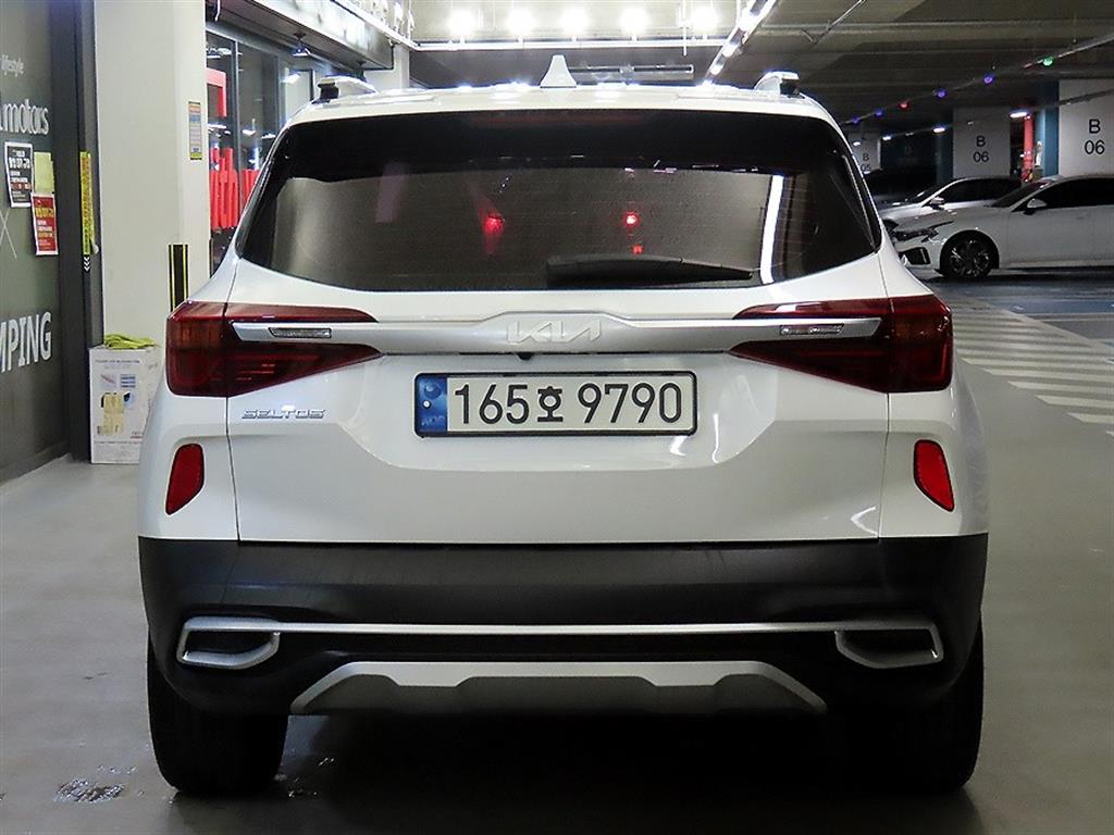 기아 셀토스 1.6 가솔린 2WD 시그니처 - 이미지 15