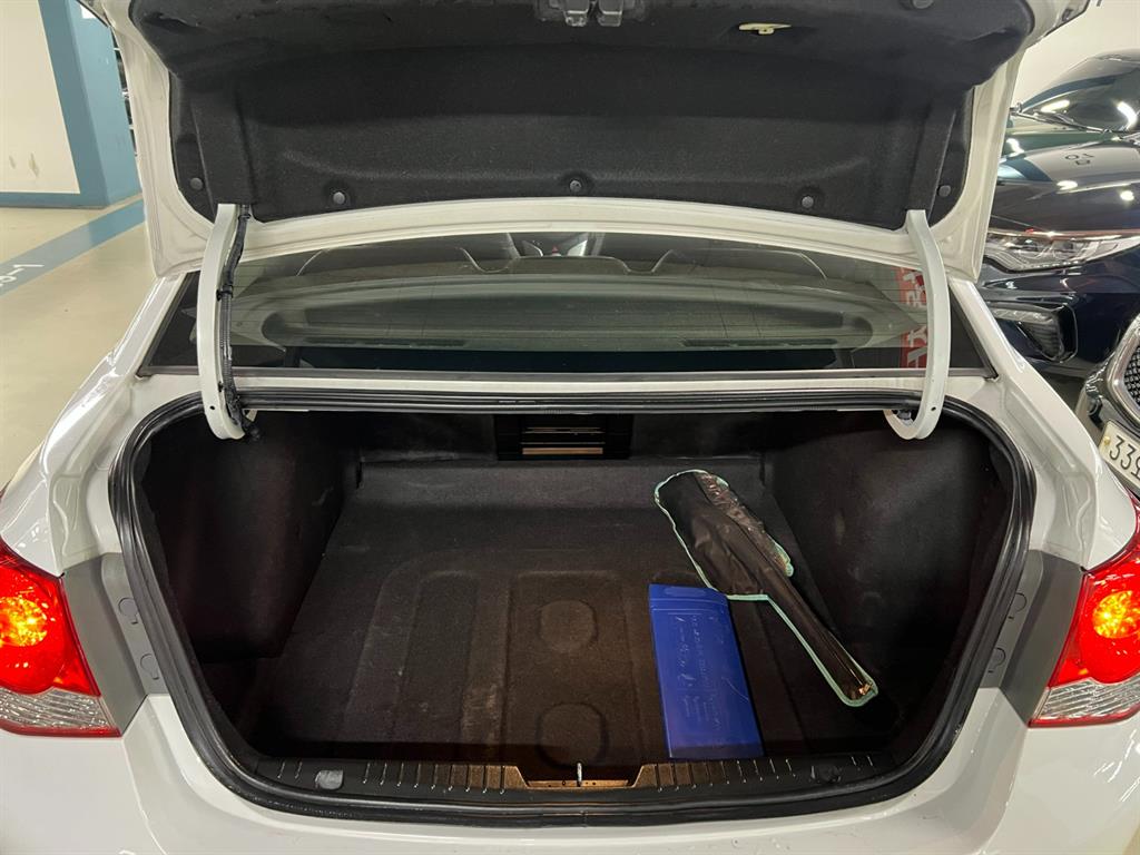 쉐보레 (대우) 크루즈 4도어 1.8 LT