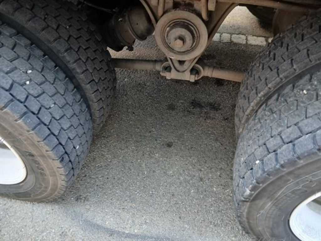 타타대우 프리마 사료운반차 9.5톤 - 이미지 11