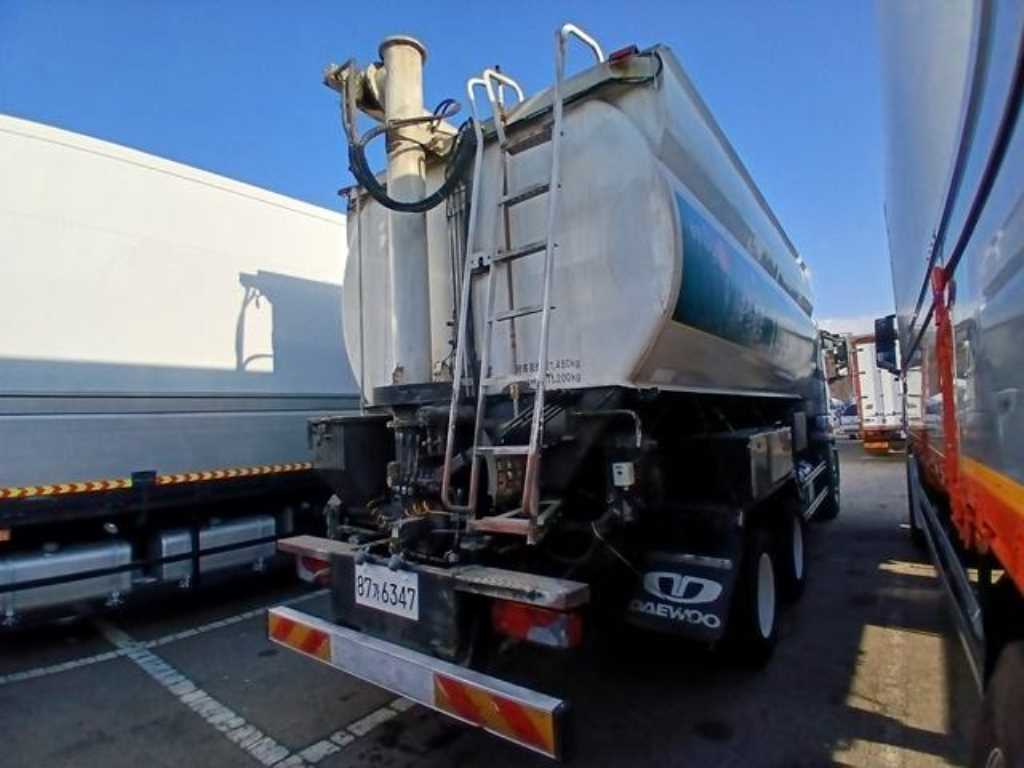 타타대우 프리마 사료운반차 9.5톤 - 이미지 10