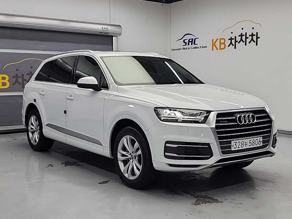 아우디 Q7(2세대) 45 TFSI 콰트로 - 이미지 4