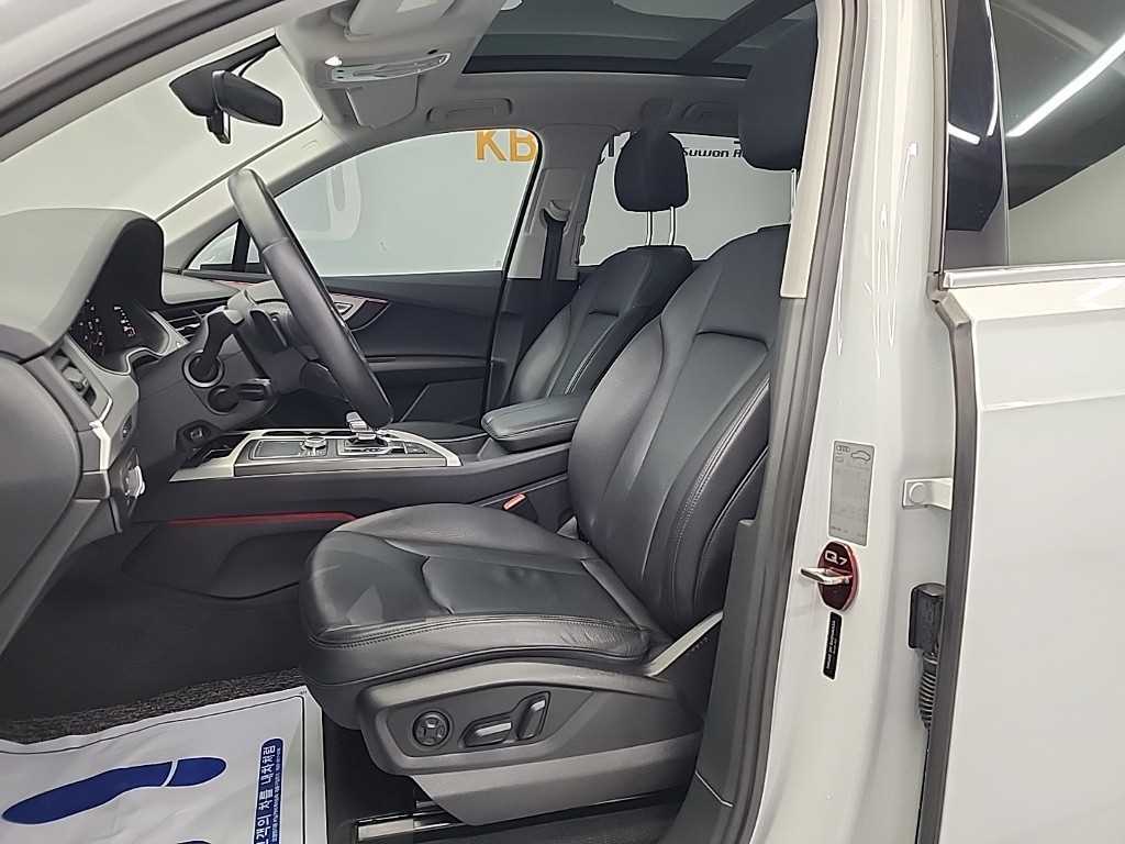 아우디 Q7(2세대) 45 TFSI 콰트로 - 이미지 6