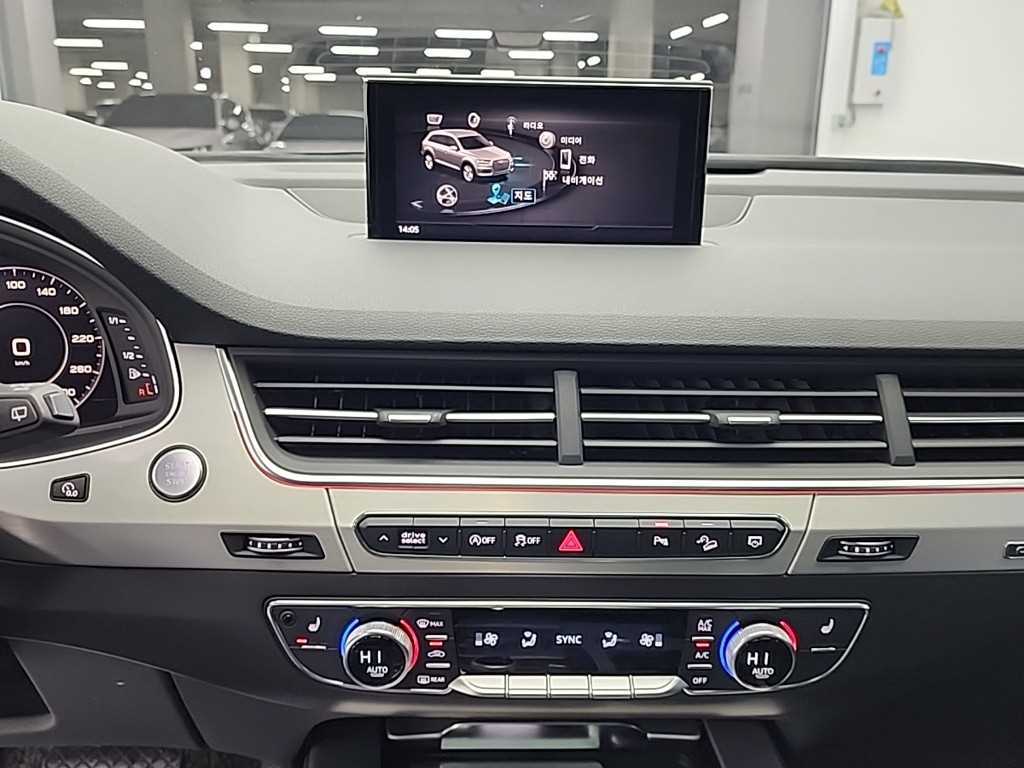 아우디 Q7(2세대) 45 TFSI 콰트로 - 이미지 12