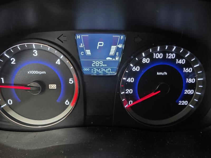 현대 엑센트 신형 1.6 VGT 프리미어 - 이미지 2