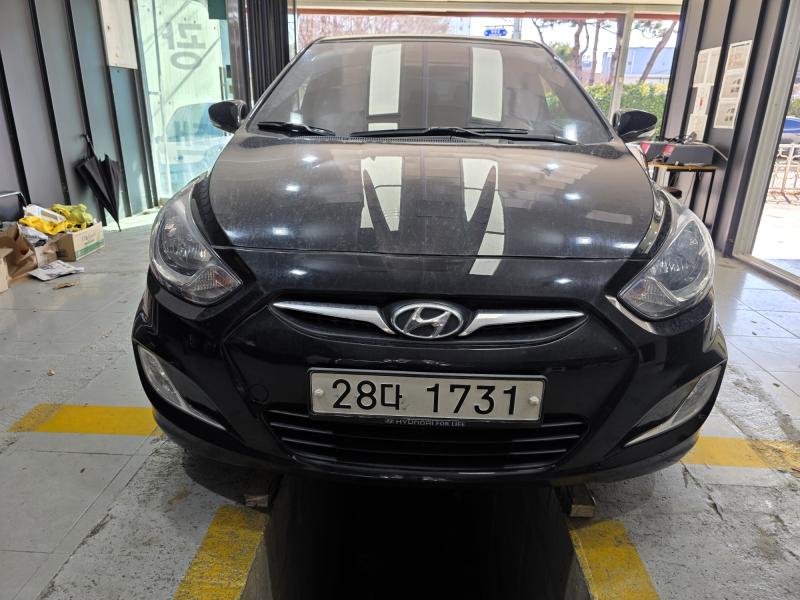 현대 엑센트 신형 1.6 VGT 프리미어 - 이미지 11