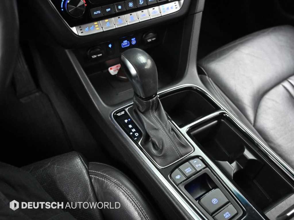 현대 LF쏘나타 뉴라이즈 2.0 CVVL 프리미엄 스페셜 - 이미지 11