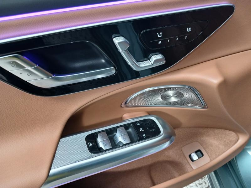 벤츠 E클래스(6세대) E300 4매틱 익스클루시브 - 이미지 11