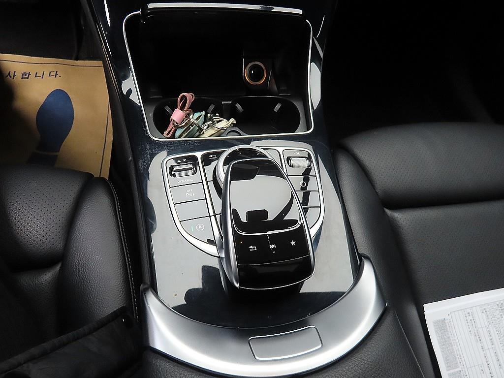 벤츠 C클래스(4세대) C200 d - 이미지 6