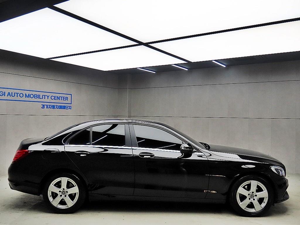 벤츠 C클래스(4세대) C200 d - 이미지 9