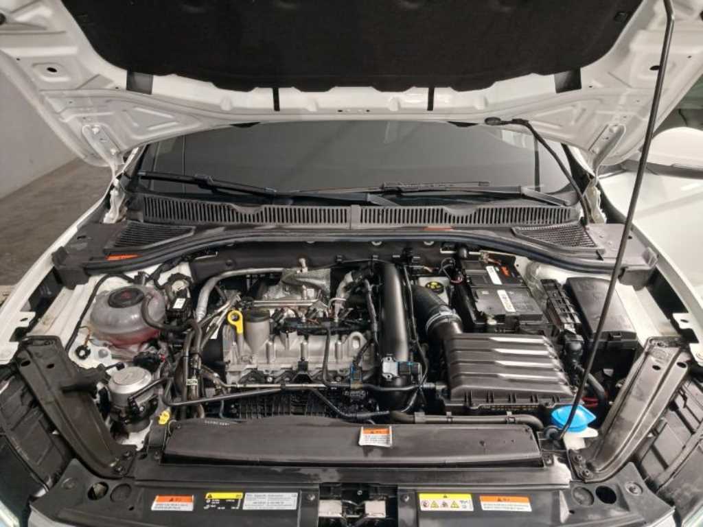 폭스바겐 제타(7세대) 1.4 TSI 프레스티지 - 이미지 2