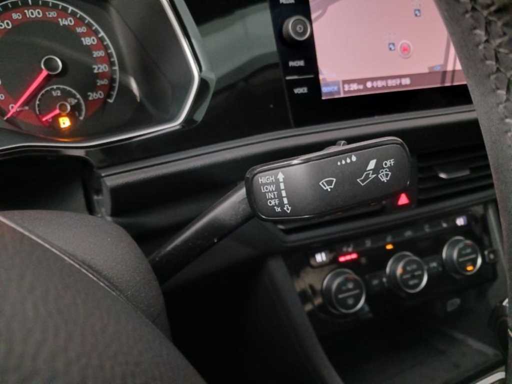 폭스바겐 제타(7세대) 1.4 TSI 프레스티지 - 이미지 13