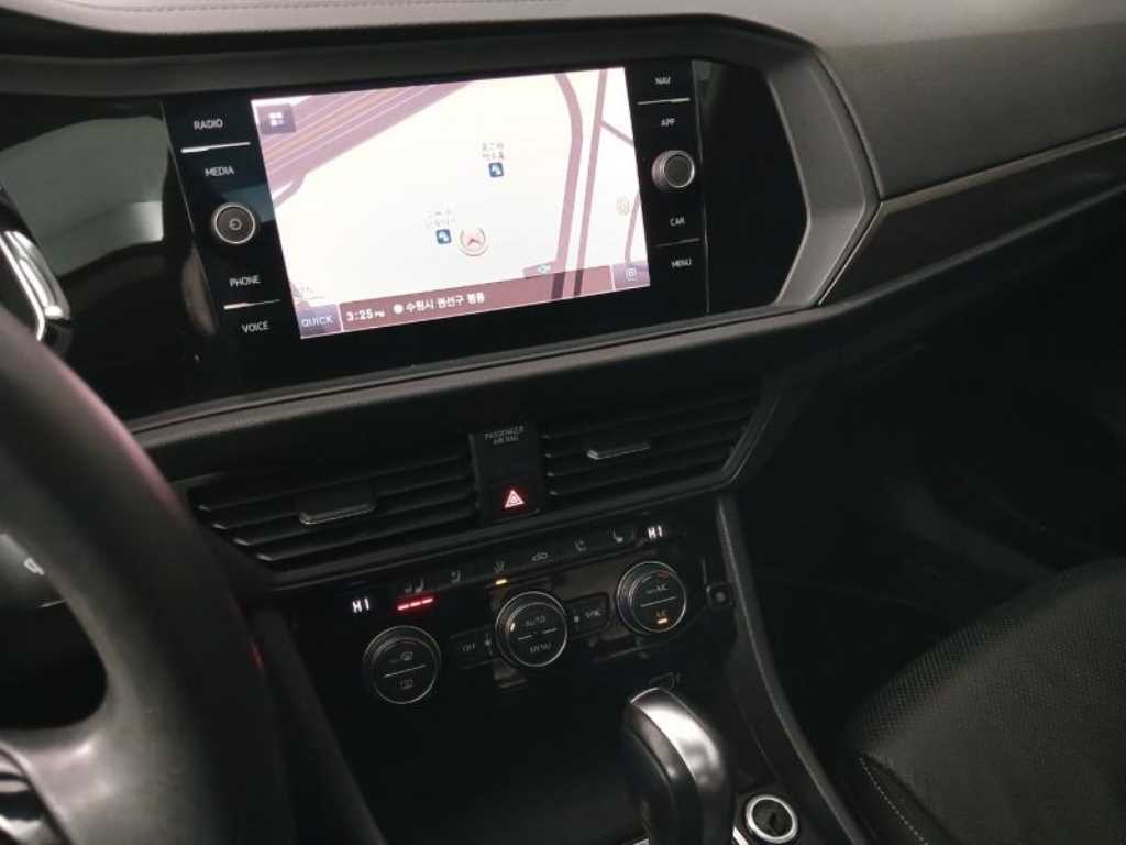 폭스바겐 제타(7세대) 1.4 TSI 프레스티지 - 이미지 15