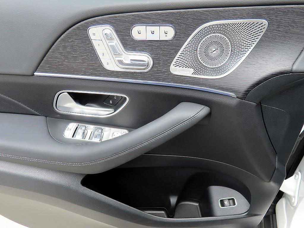 벤츠 GLE클래스(4세대) GLE 450 4매틱 쿠페 - 이미지 4