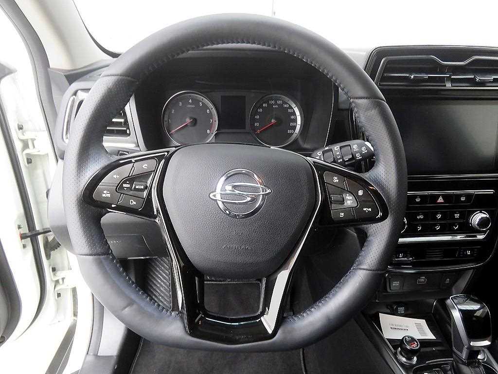 KG모빌리티(쌍용) 베리 뉴 티볼리 1.5 가솔린 2WD V3 - 이미지 2