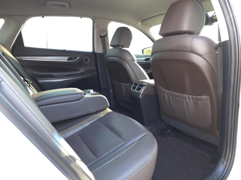 현대 그랜저IG 3.0 LPi 렌터카 익스클루시브 - 이미지 2