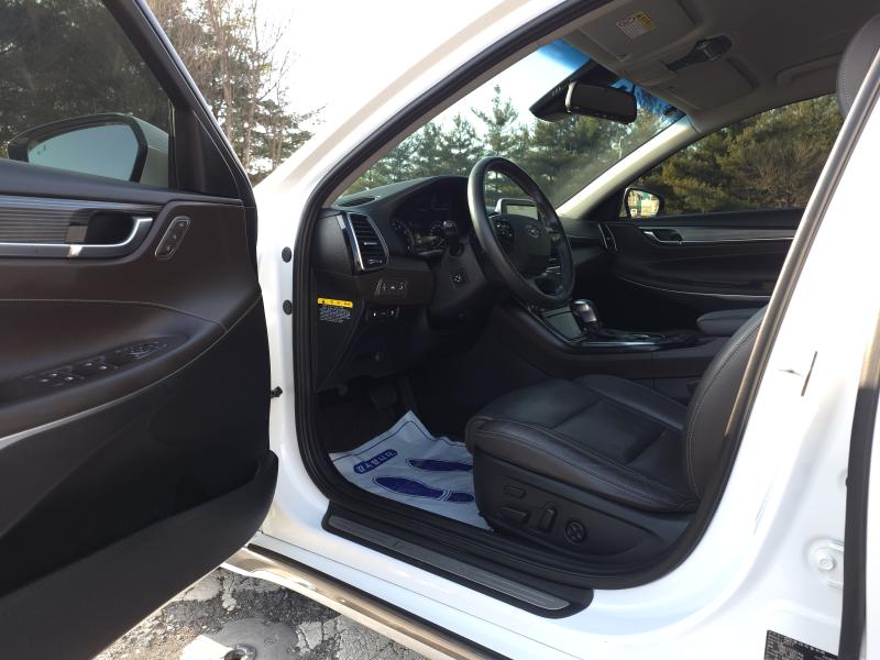 현대 그랜저IG 3.0 LPi 렌터카 익스클루시브 - 이미지 14