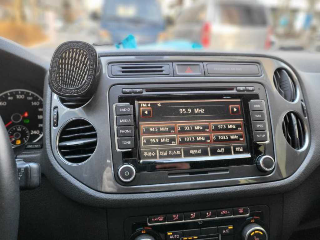 폭스바겐 티구안 2.0 TDI 블루모션 프리미엄 - 이미지 12