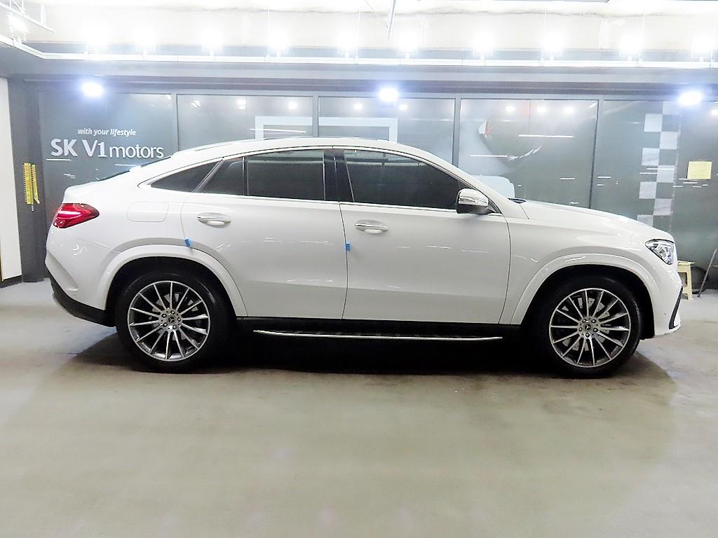 벤츠 GLE클래스(4세대) GLE 400e 4매틱 쿠페 - 이미지 2