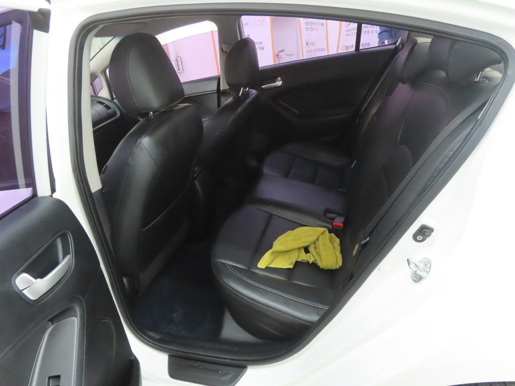 기아 K3 1.6 GDI 디럭스 - 이미지 8