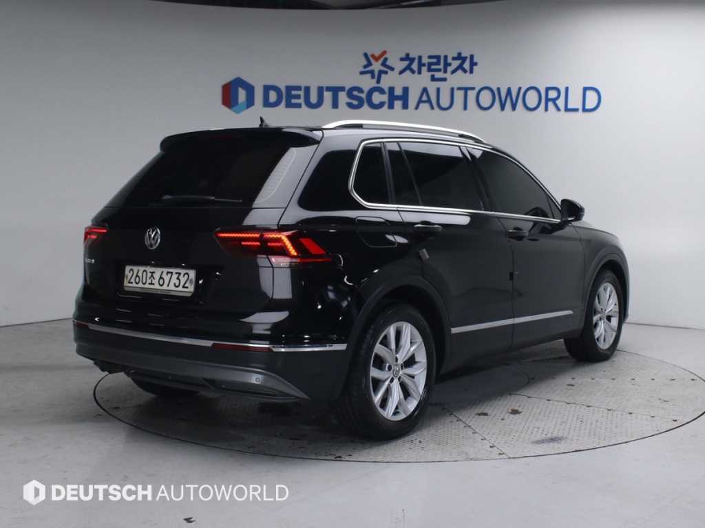 폭스바겐 티구안(2세대) 2.0 TDI 프리미엄 - 이미지 15