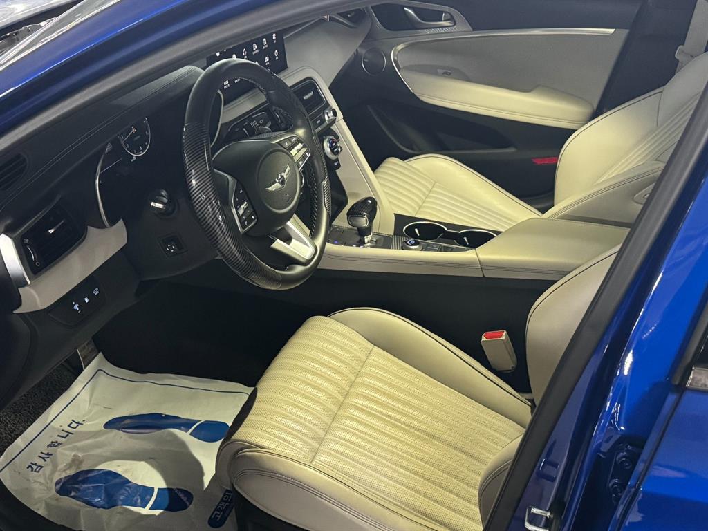 제네시스 더 뉴G70 가솔린 3.3T 2WD 스포츠 패키지 - 이미지 9