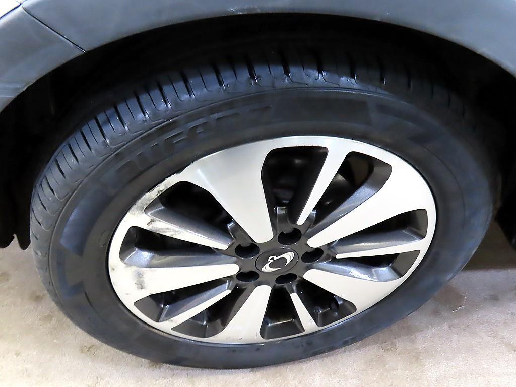 KG모빌리티(쌍용) 뉴 코란도C 2.0 AWD 어드벤처 에디션 - 이미지 5