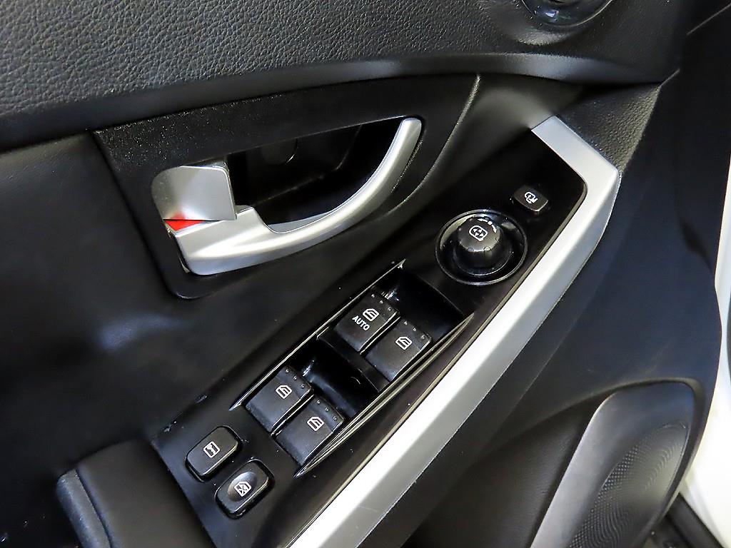 KG모빌리티(쌍용) 뉴 코란도C 2.0 AWD 어드벤처 에디션 - 이미지 19