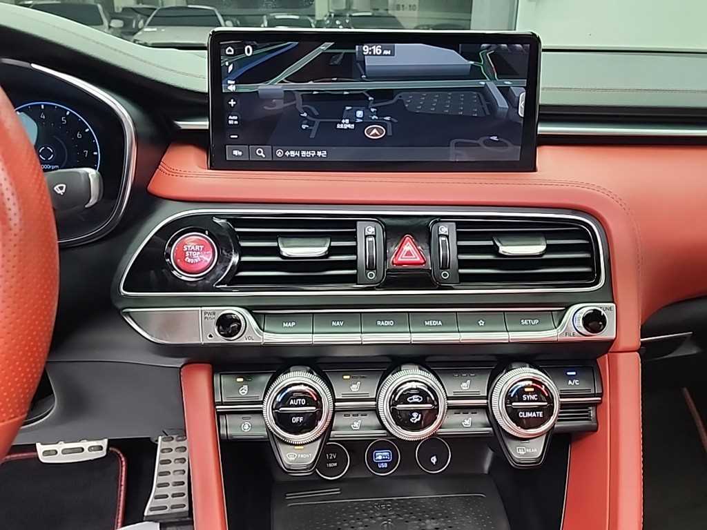 제네시스 더 뉴G70 가솔린 3.3T 2WD 스포츠 패키지 - 이미지 14