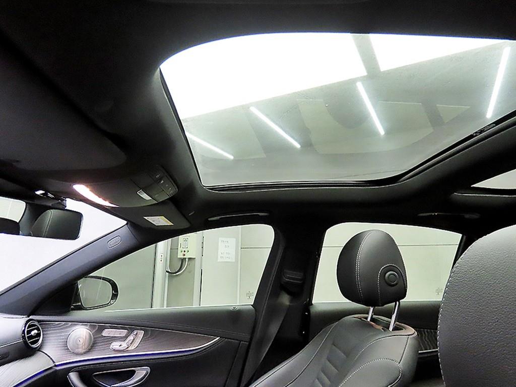 벤츠 E클래스(5세대) E350 4매틱 AMG 라인 - 이미지 15