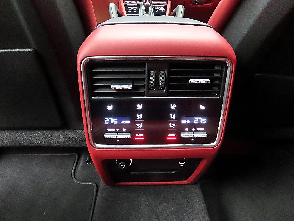 포르쉐 카이엔(3세대) 3.0 V6 - 이미지 7