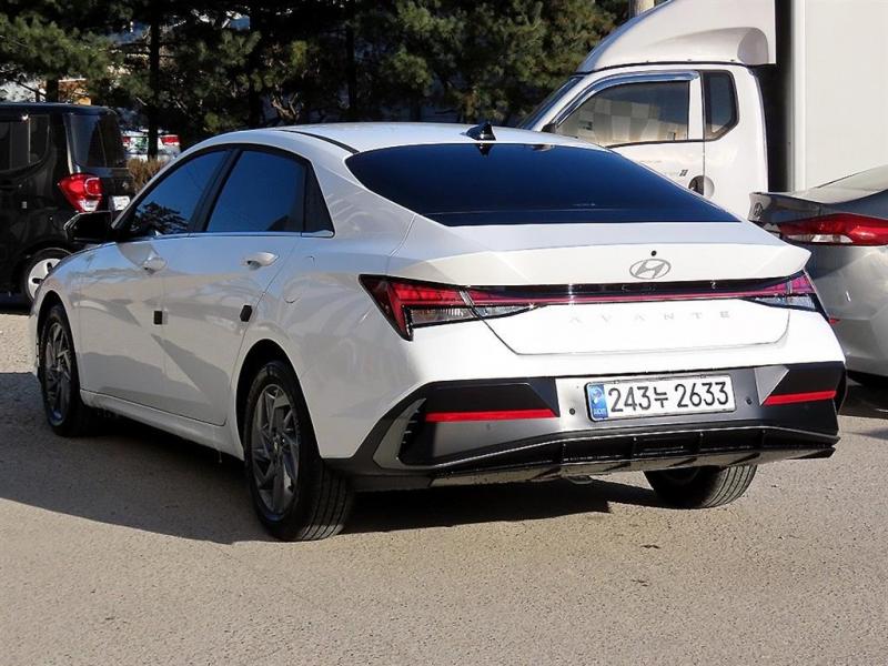 현대 더 뉴아반떼(CN7) 가솔린 1.6 인스퍼레이션 - 이미지 20