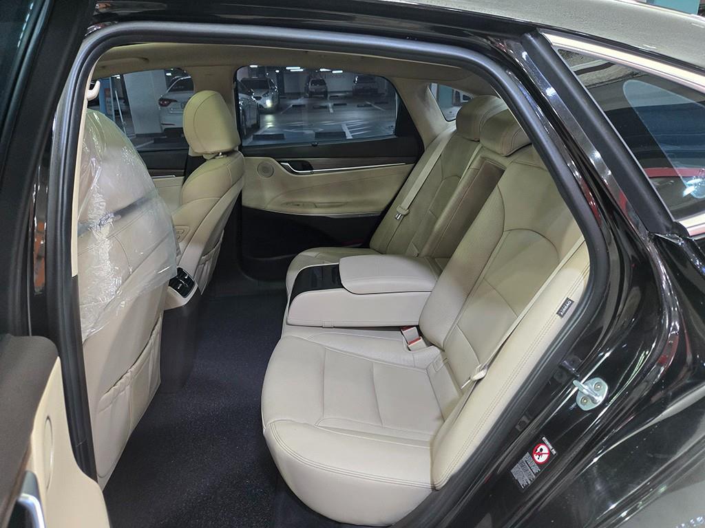 현대 그랜저IG 2.4 GDi 프리미엄 스페셜 - 이미지 15