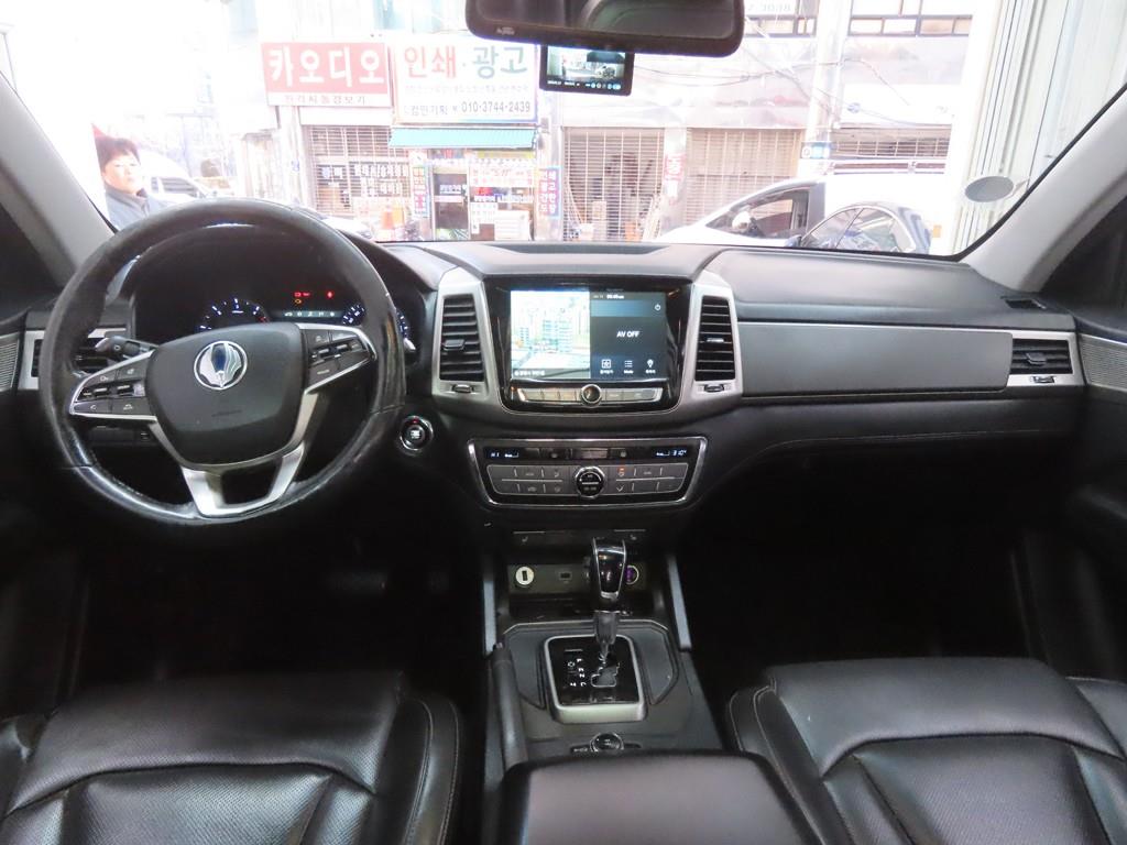 KG모빌리티(쌍용) 렉스턴 스포츠 2.2 4WD 프레스티지 - 이미지 14