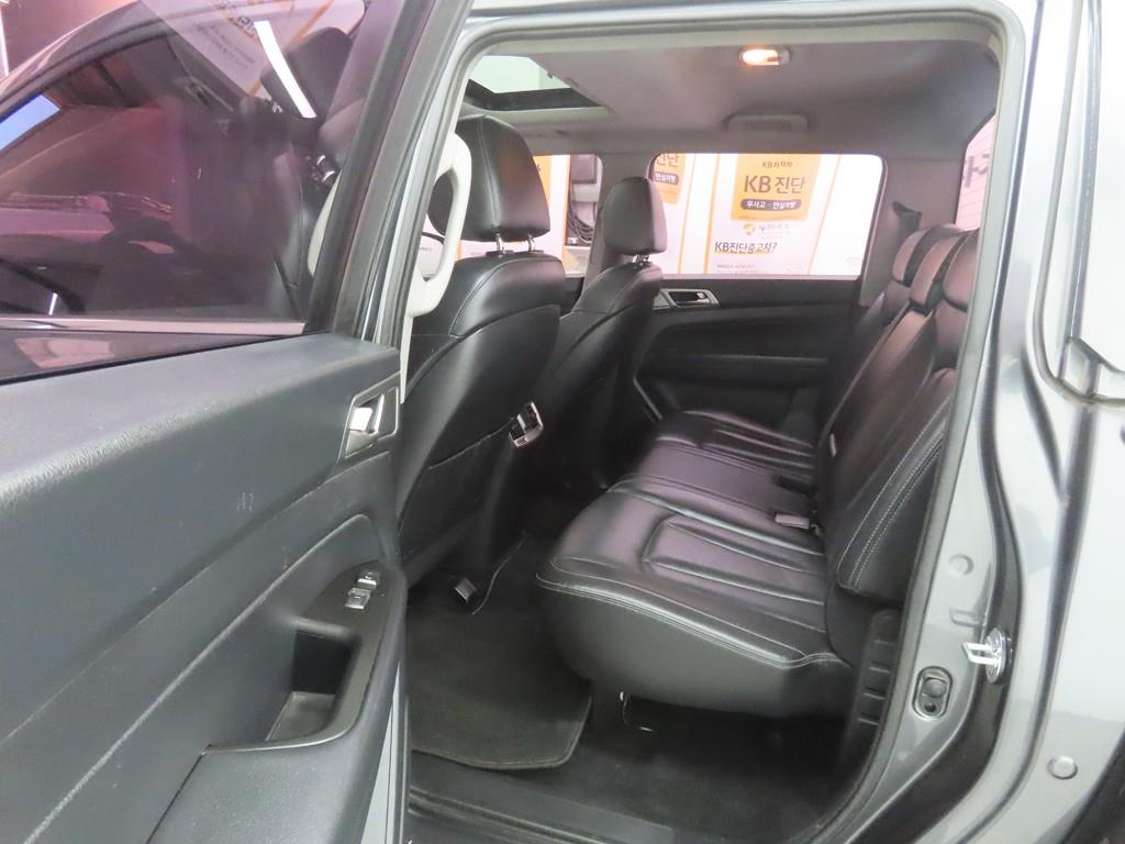 KG모빌리티(쌍용) 렉스턴 스포츠 2.2 4WD 프레스티지 - 이미지 20