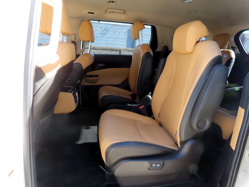 기아 신형 카니발(KA4) 9인승 디젤 시그니처