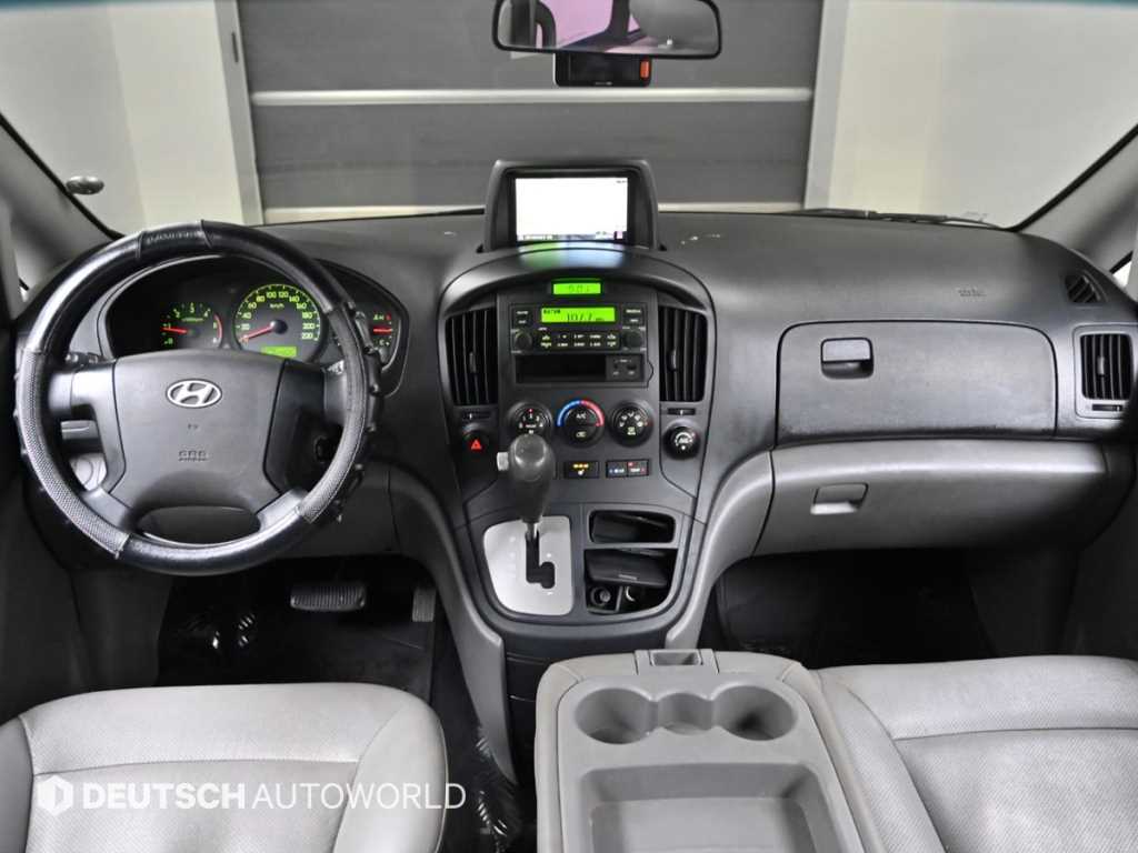 현대 그랜드스타렉스 12인승 디젤 CVX 디럭스 - 이미지 8